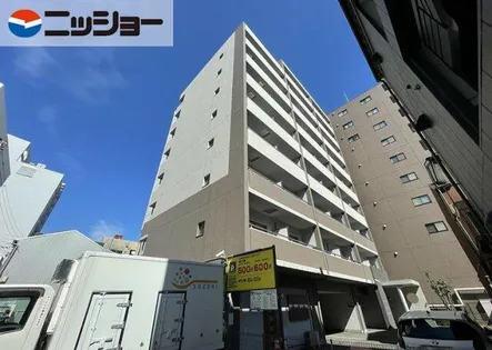 レイパークマンション【6階】の外観
