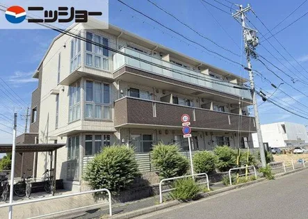 グランソレイユ【3階】の外観