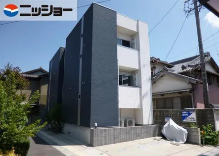 REUSSIRの画像