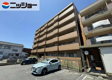 シャトー アムピオンの画像