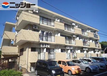 ファミール アン【1階】の外観