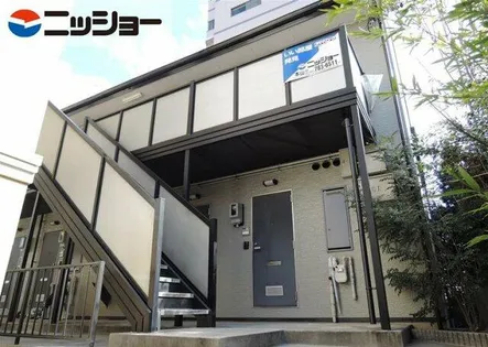 四ッ谷リーブル【2階】の外観