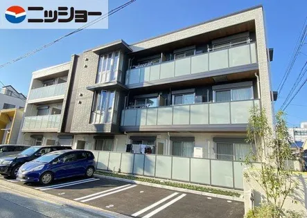 Giulia【3階】の外観