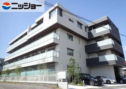 ST REGACEの画像