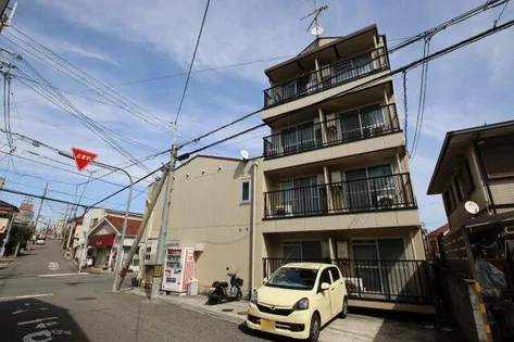 栄町フラッツ【2階】の外観