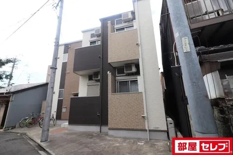 WOOD HOUSE 本陣の画像