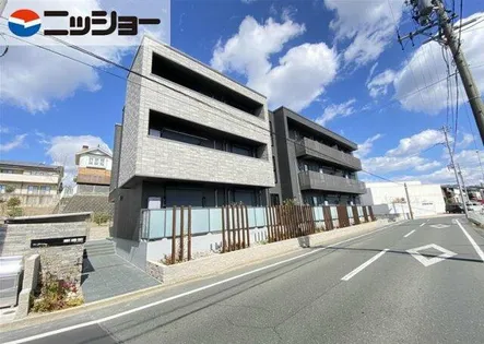 ラフ アンド タフ 向山の画像