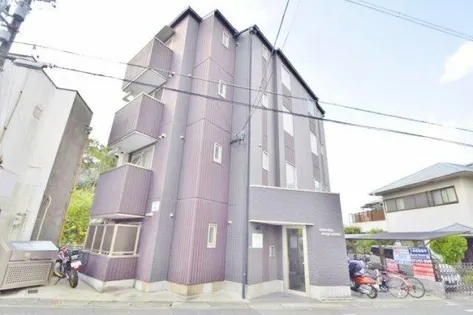 オーシャン青山【4階】の外観