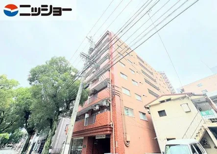 シャンボール金山の画像