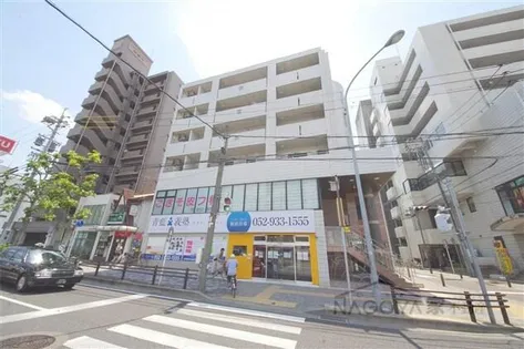 ST PLAZA EASTの画像