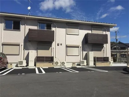 カーサ・デルソーレKHK B棟【2階】の外観