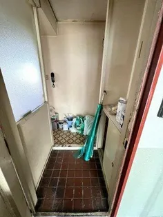 サンハイム陵西【3階】の玄関