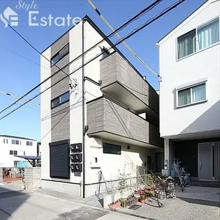 Pre cher八田【1階】の外観