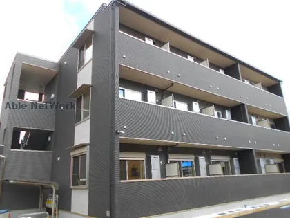 サンプラザ金剛【3階】の外観