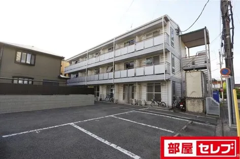ロイヤル六番【202号室】の外観