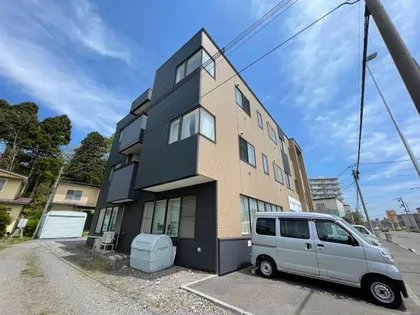 プランドル【2階】の外観