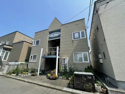 北海道函館市亀田港町【アパート】の外観