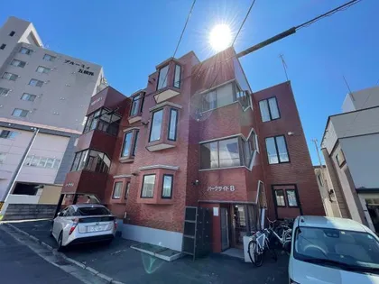 パークサイドA【1階】の外観