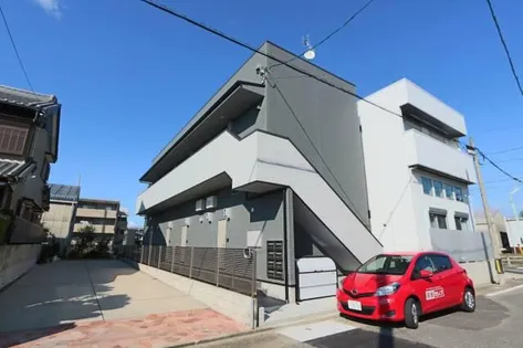 GROWTH【1階】の外観