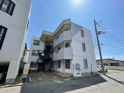 ハイツたかし【3階】の外観