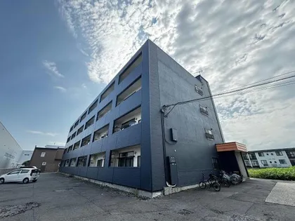 第1シャトウはまなす【3階】の外観