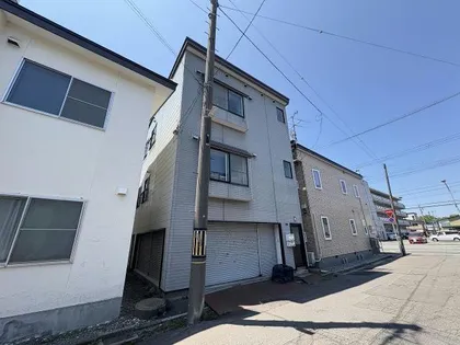 新川町17番1棟2戸【3階】の外観