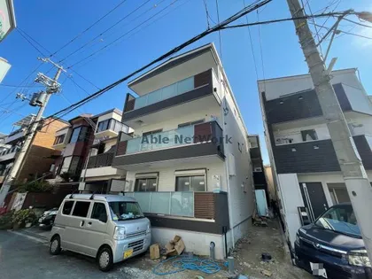 ヴァルトガッセ森小路(旧F asecia Gracile【2階】の外観