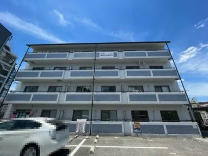 フローリア川西【1階】の外観