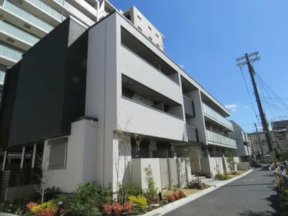 シャーメゾン リュエル八戸ノ里【1階】の外観