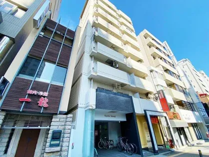 ルプリーズ天王寺【7階】の外観