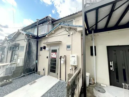 大阪府羽曳野市高鷲3丁目【テラスハウス】の外観