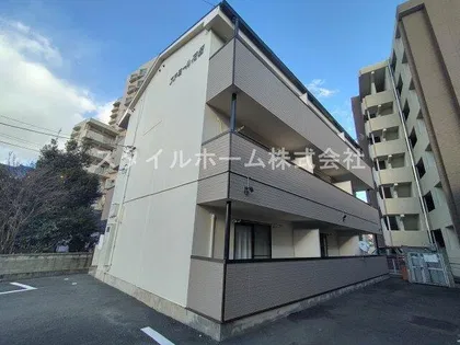 ファミール花田の画像