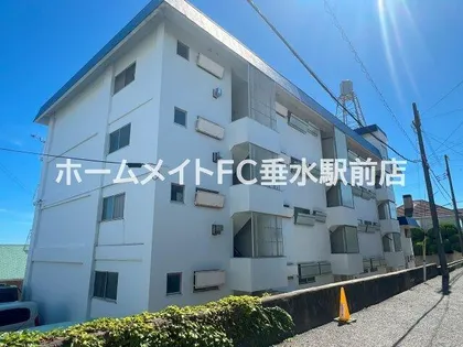 ブルーハイツ塩屋【4階】の外観