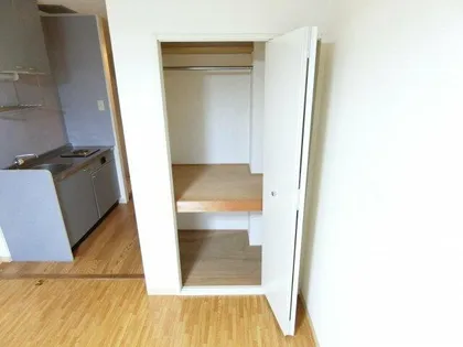 ヤマザキ・メゾンド・ファム【311号室】の内装