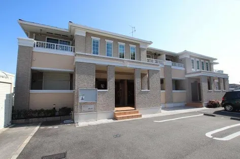 カルムエレガンス【1階】の外観