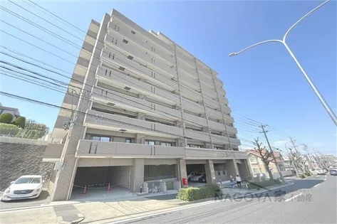 グランシャリオ覚王山の画像