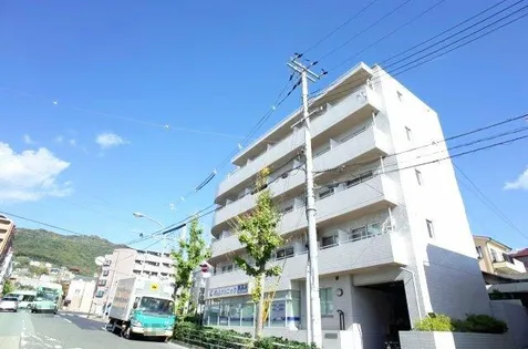 リモージュ岡本の画像