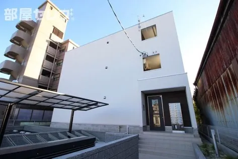 リブリ・ポーラスターナイン【3階】の外観