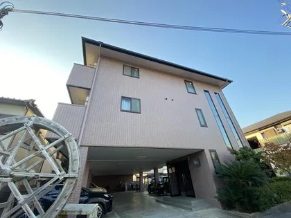 アゼリア2号館【213号室】の外観