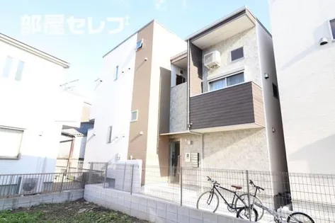 ハーモニーテラス広住町【1階】の外観