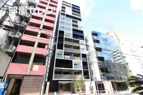 ブランシエスタ泉【2階】の外観