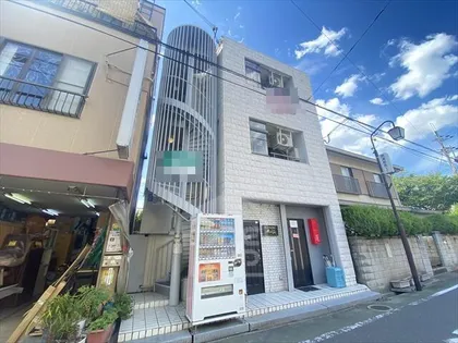 岡優マンション【2階】の外観