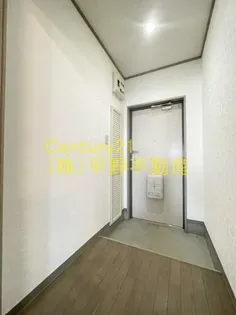 サンシャインコート東合川【1階】の玄関