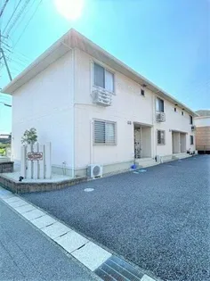 クレセント B棟【1階】の外観