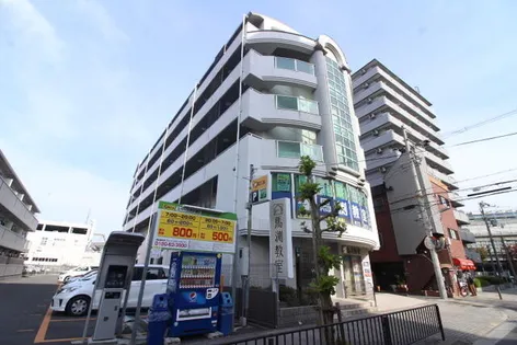 さとみマンション【505号室】の外観