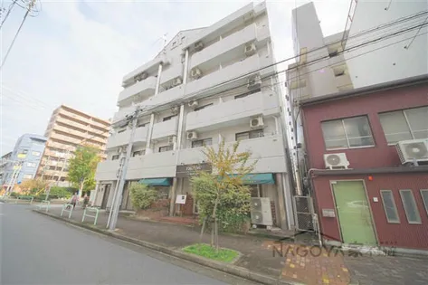 ST PLAZA KANAYAMA【5階】の外観