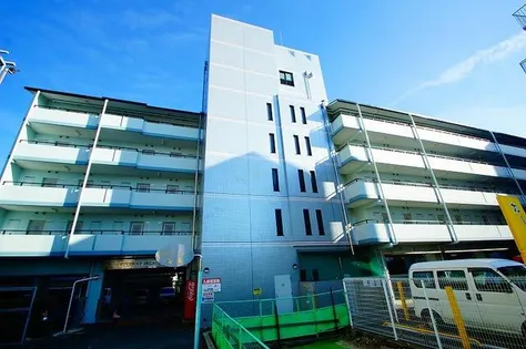 スチューデントパレス茨木【3階】の外観