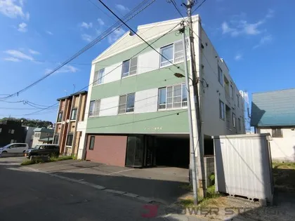 マリンビュー船見坂【3階】の外観