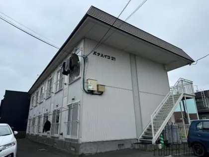 パナハイツ21A棟【2階】の外観