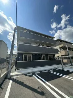 アドラブール(山科)【1階】の外観